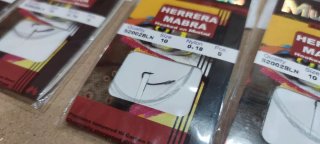 X10 LOTE N°10 ANZUELOS MONTADOS MUSTAD CARBONO.