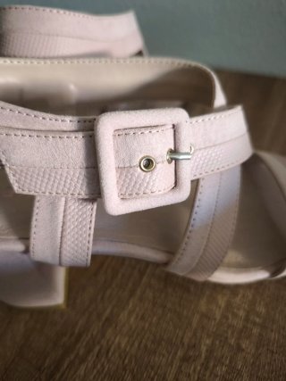 Sandalias Beige/Rosa Tacón