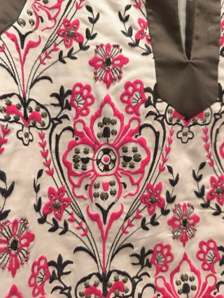 Vestido Blanco estampado bordado floral talla M