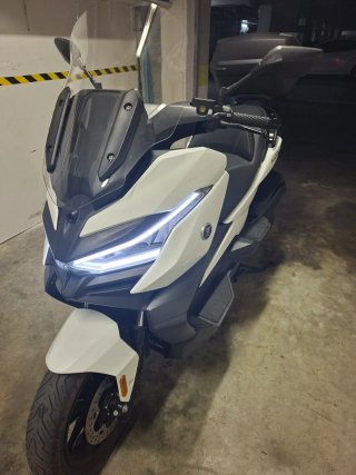 Voge 400 Sr4max Maxi Scooter Automática