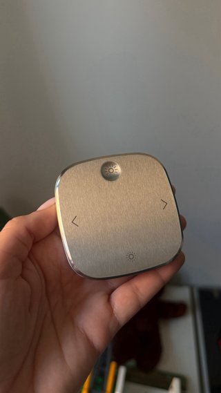 Lámpara de pie inteligente IKEA PILSKOTT