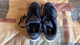 Zapatillas Adidas Azul Marino y Blanco
