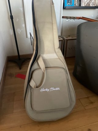 Guitarra zurda Harley Benton