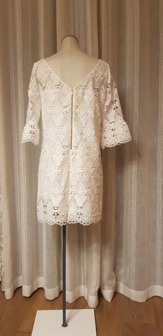 Vestido Pedro del Hierro blanco encaje
