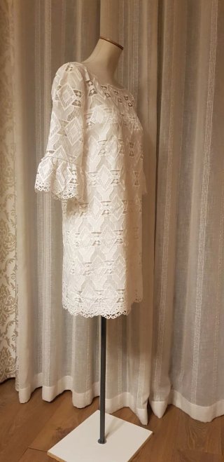 Vestido Pedro del Hierro blanco encaje