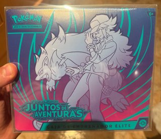 Caja Entrenador Élite Juntos de Aventuras Pokémon