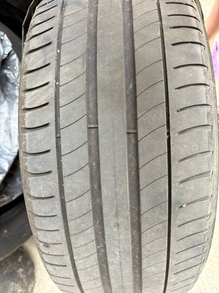 Juego de 4 Neumáticos Michelin Primacy 4 - 225/50