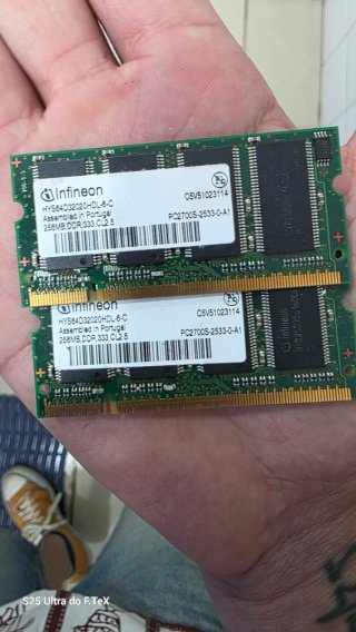 2x Módulos Memória RAM 256MB DDR 333 Infineon