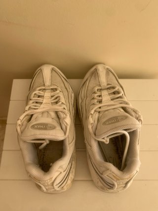 Zapatillas Nike Air Max Blancas y Grises