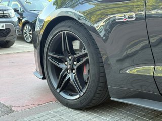 Ford Mustang 5.0 Ti-VCT V8 331KW Mustang GT (fast)