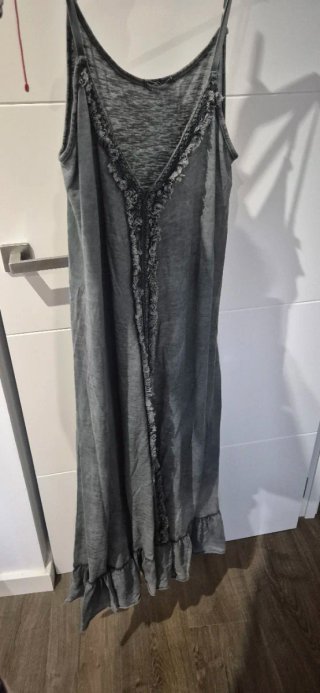 Vestido gris talla única con detalles