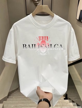 Camisetas en 3 colores con Diseño Gráfico