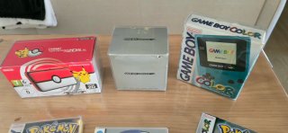 Pacchetto Nintendo Pokémon Game Boy 2DS Pokeball