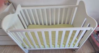 SE VENDE CUNA BLANCA "MI CUNA"