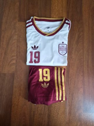 Conjunto Camiseta y Pantalón España Adidas Talla24