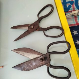 2 Tijeras Antiguas de Metal