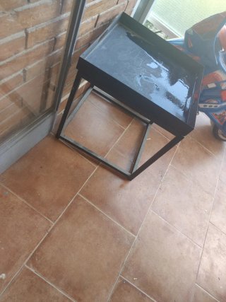 Mesa de hierro negra