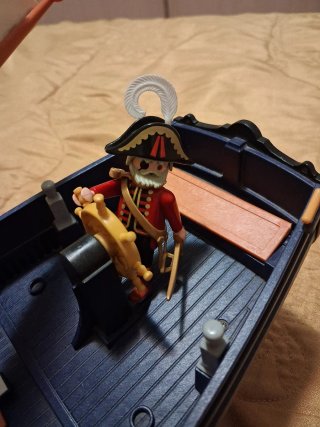 Galeone Playmobil con pirati