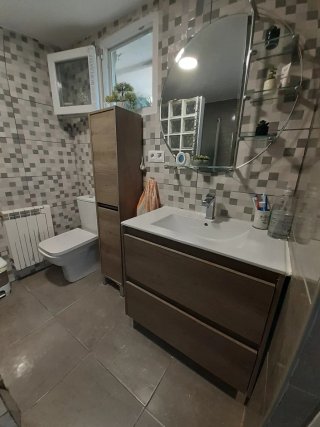 Montaje de muebles y reparaciones/ muntatge de mob