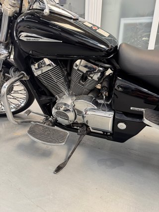 Honda Shadow 750 Negra