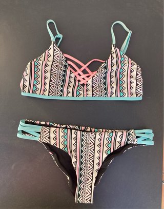 Bikini estampado Tenth