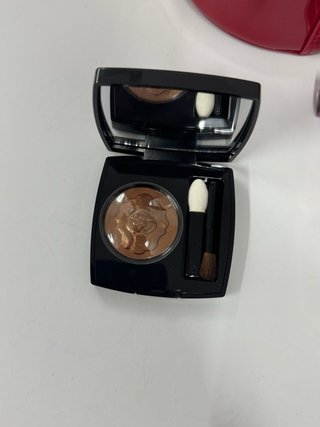 Neceser Dior Rojo + Maquillaje Chanel y Valentino