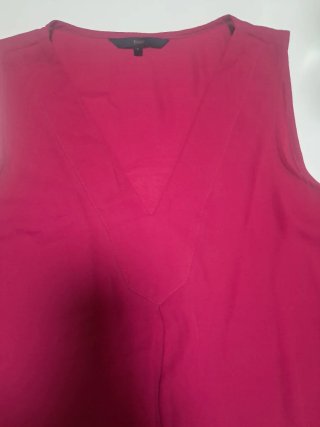 Blusa fucsia sin mangas