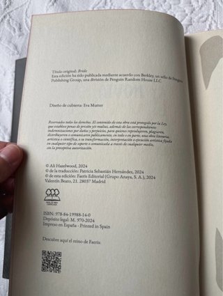 Libro Novia edición especial de Ali Hazelwood