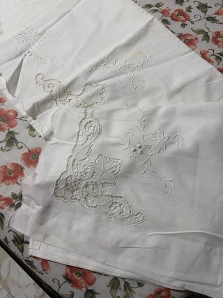 Lenzuola matrimoniali vintage ricamate a mano
