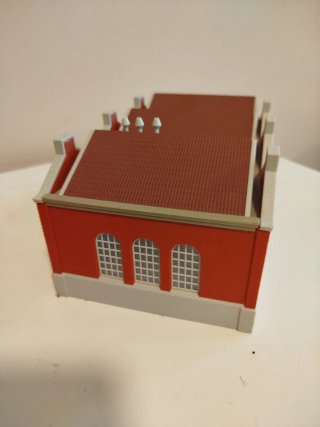 Edificio tren HO