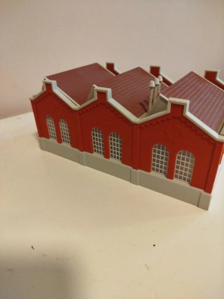 Edificio tren HO