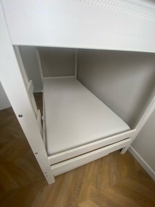 Litera madera blanca con colchones