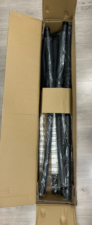 Hamaca de tela con soporte metálico