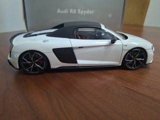 Audi R8 Spyder Kengfai 1/18 Blanco