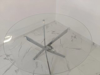 Mesa de diseño cristal y metal