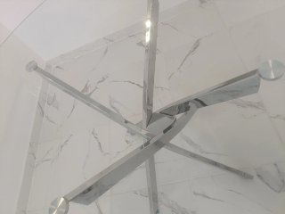 Mesa de diseño cristal y metal