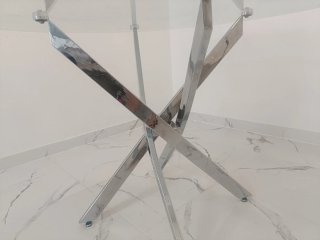 Mesa de diseño cristal y metal