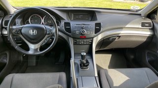Honda Accord 150cv muy cuidado con libro mantenimi