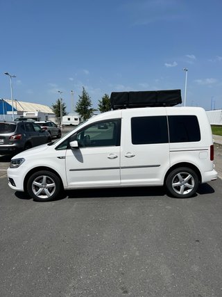 VW Caddy 2018 + TentBox: Tu hotel sin reservas