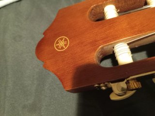 Guitarra Española YAMAHA C40 A ESTRENAR. NUEVA.