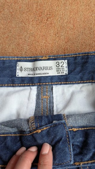 Shorts vaqueros Stradivarius talla 32