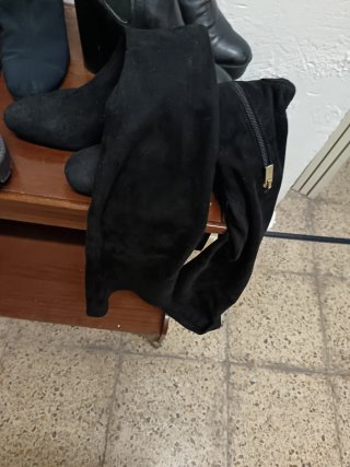 Botas y botines negros