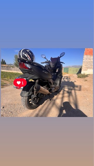 Moto KYMCO 125 Scooter Automática Negra
