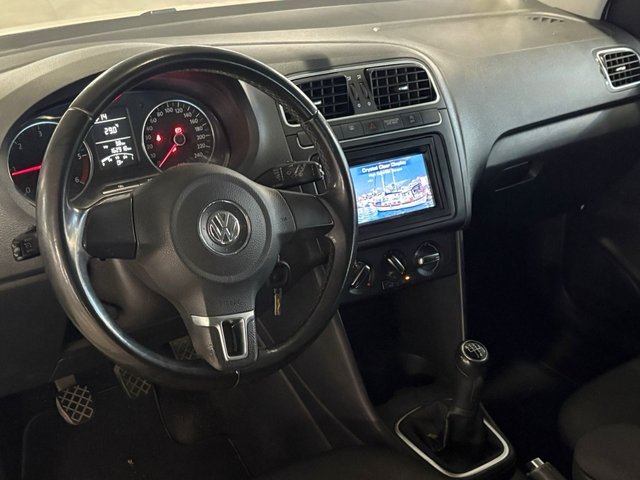 Volkswagen Polo etiqueta 🟢 2011 (garantia premium)
