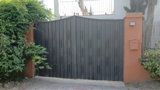 Puerta cancela metálica