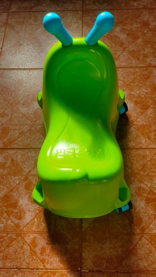 Correpasillos Famosa verde