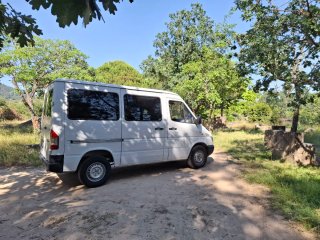 Mercedes-Benz eSprinter 2005