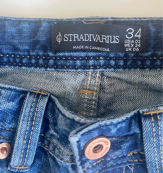 Jeans Stradivarius D94 talla XS