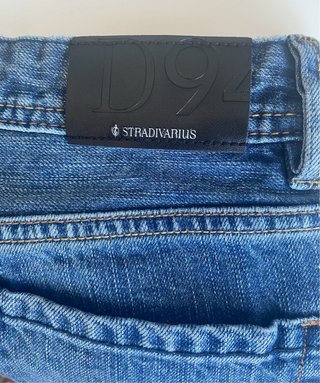 Jeans Stradivarius D94 talla XS