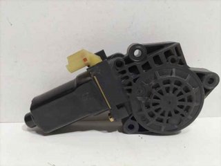 MOTOR ELEVALUNAS DELANTERO IZQUIERDO 824502E000 8